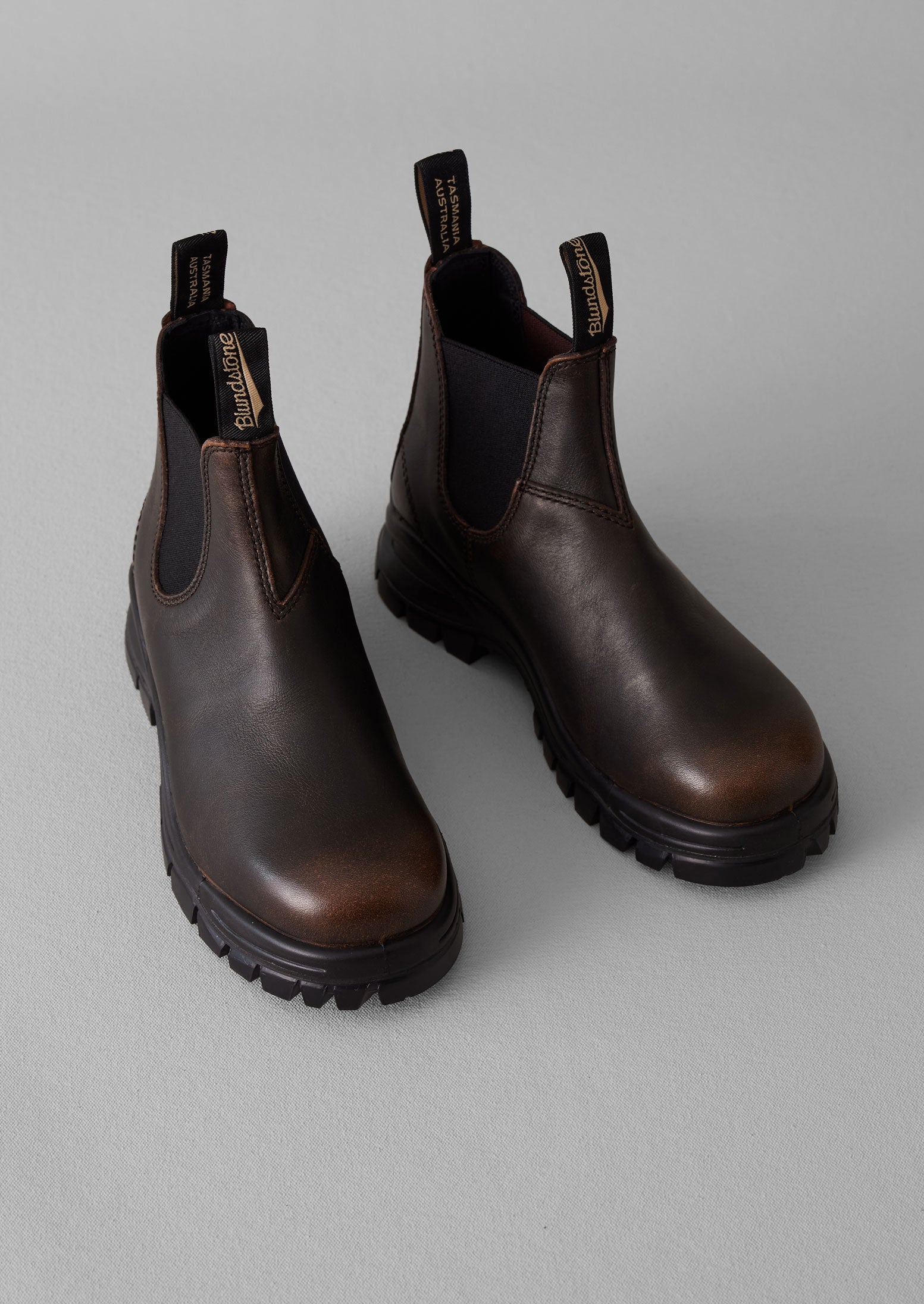 Blundstone Leather Lug Boots Chocolate TOAST