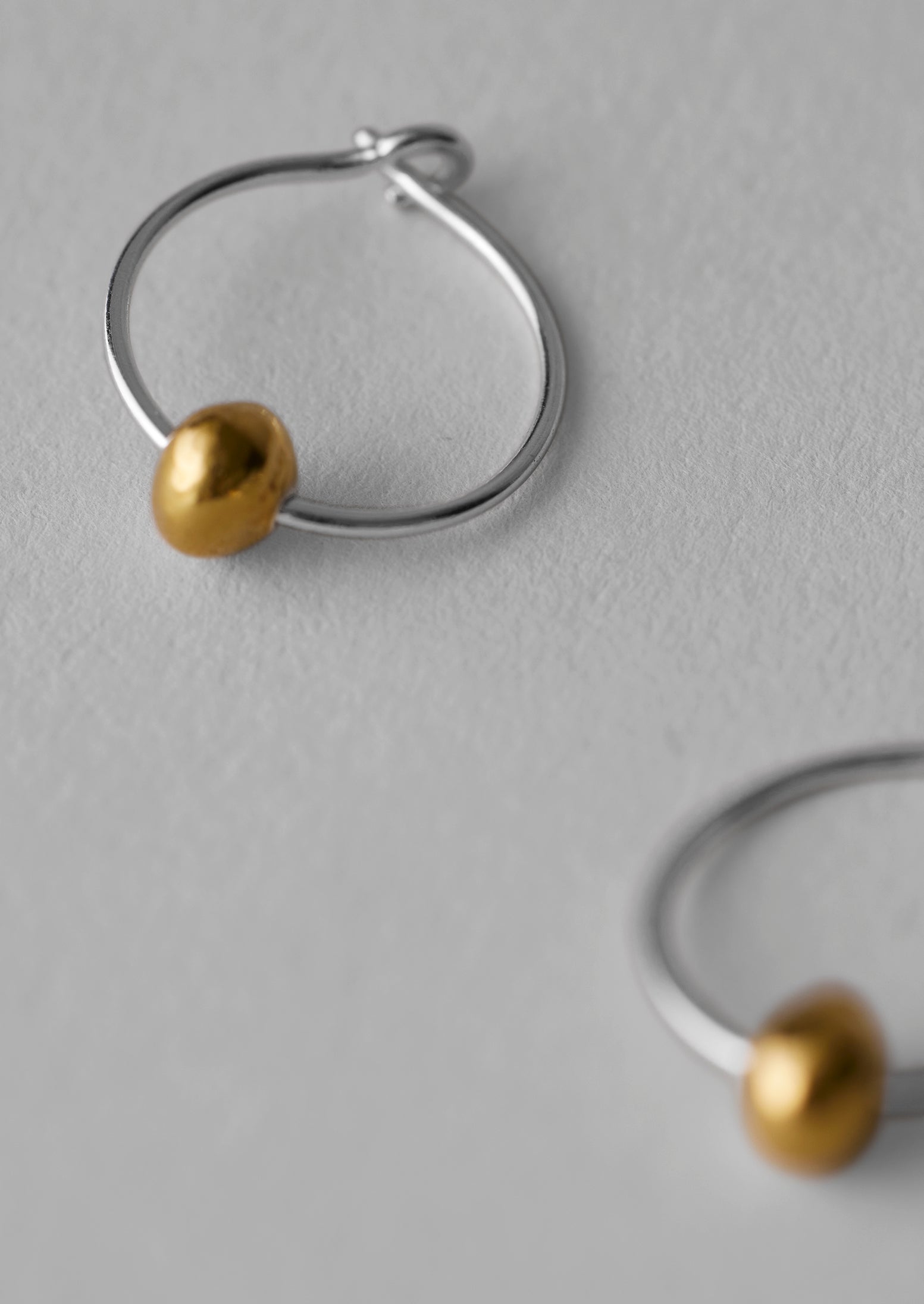 Sally Lacock Seed Hoop Earring | Silver/Gold