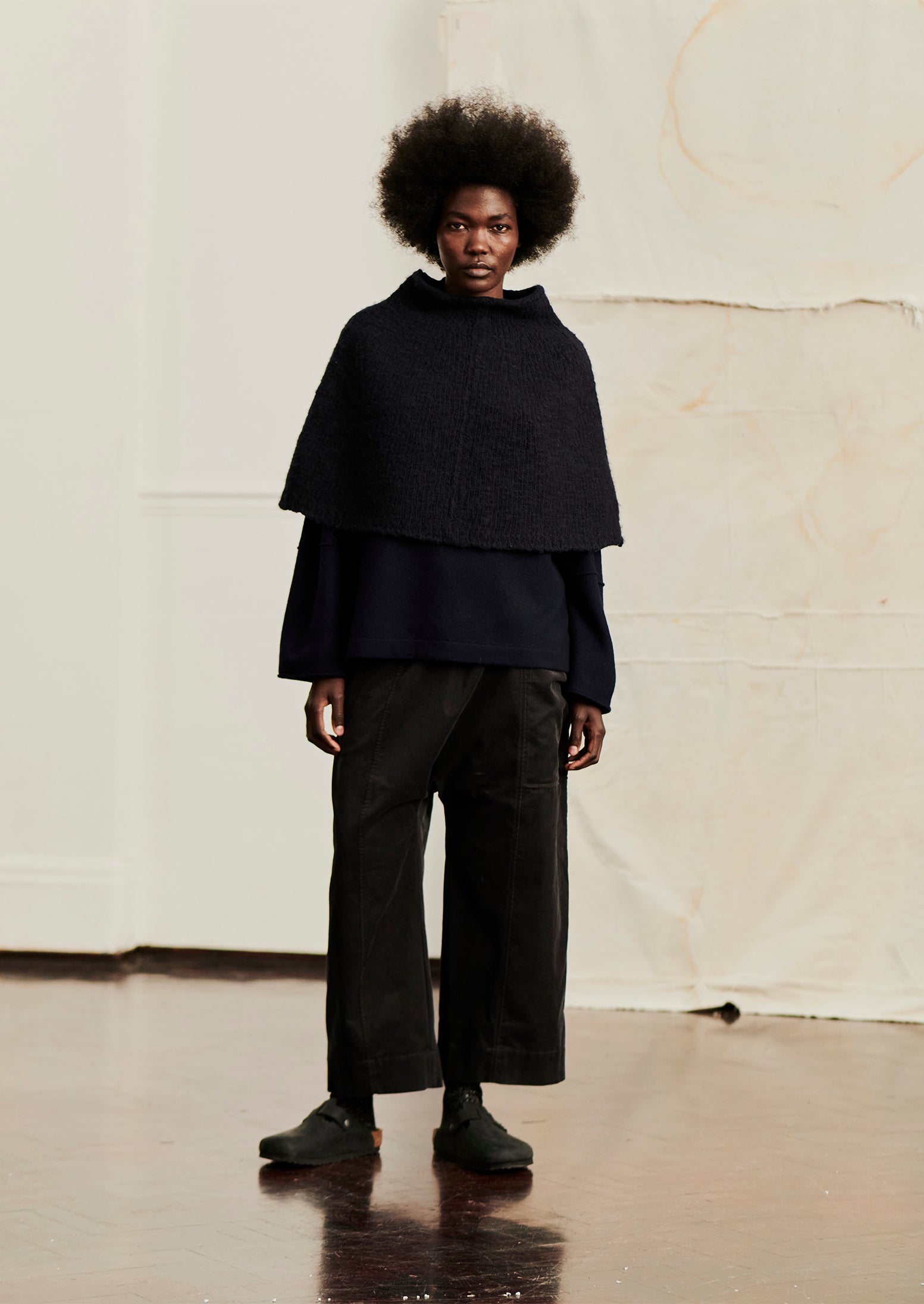 Lofty Alpaca Blend Knitted Poncho | Navy