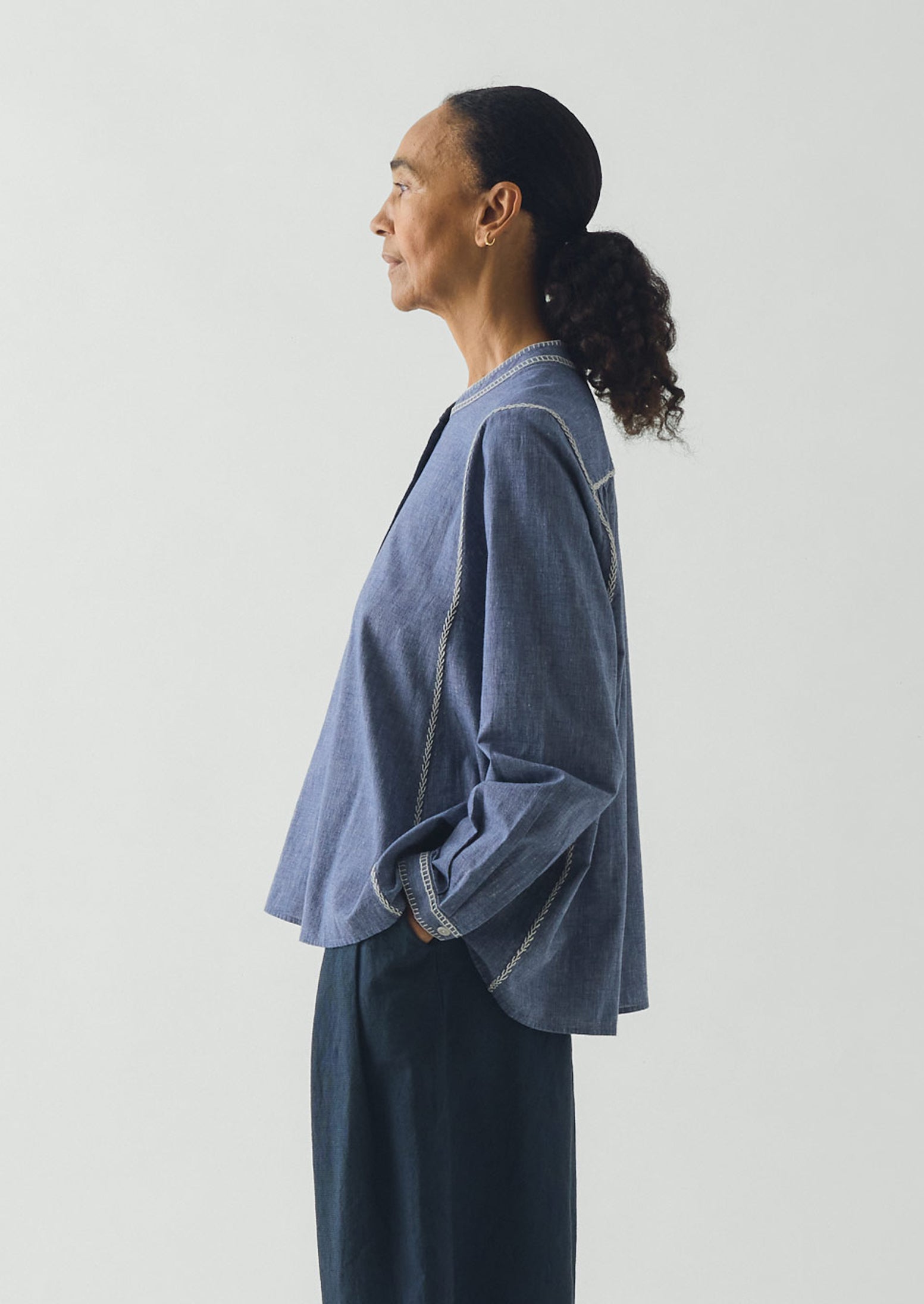カットソー(半袖+袖なし) BED&amp;B  LINEN CHAMBRAY HALFSLEEVE TOPS Linen Chambray Open Collar Shirt in Navy – Blue Owl Workshop