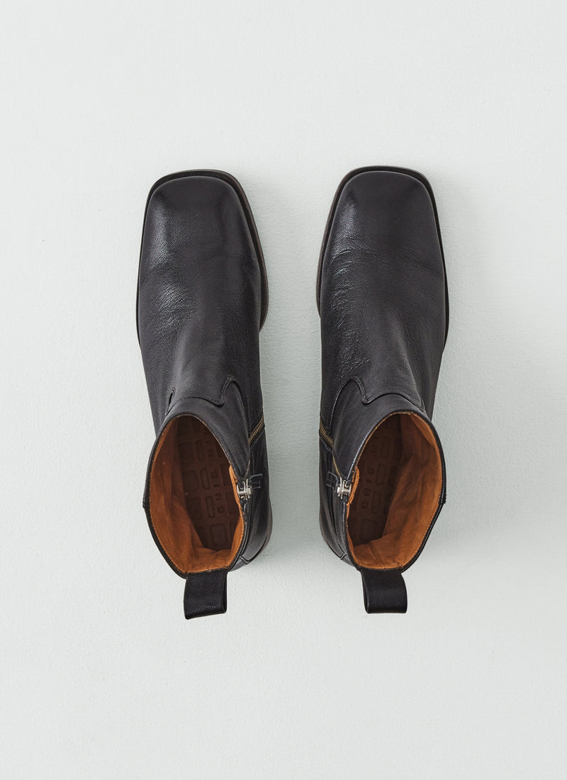 Chie Mihara Leather Zip Up Boots | Black