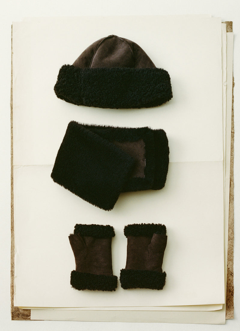 Owen Barry Sheepskin Mittens | Dark Brown