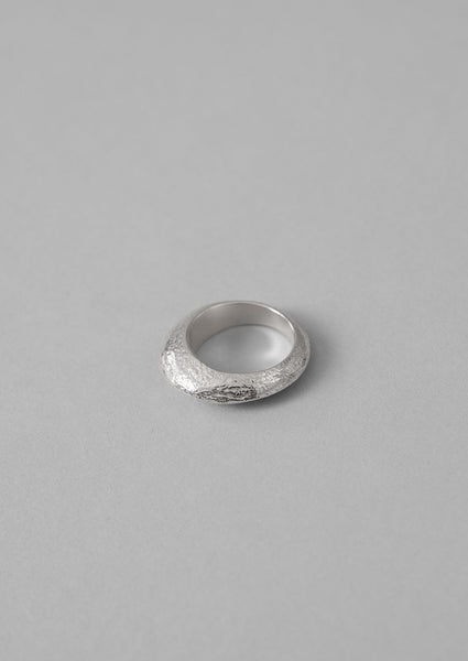 Sculpted Ridge Ring