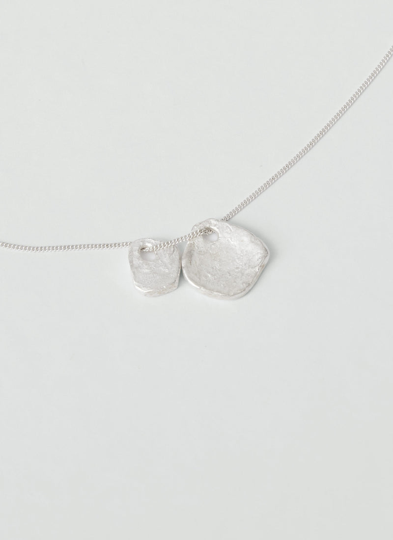 Emily Nixon Silver Quoit Necklace | Silver