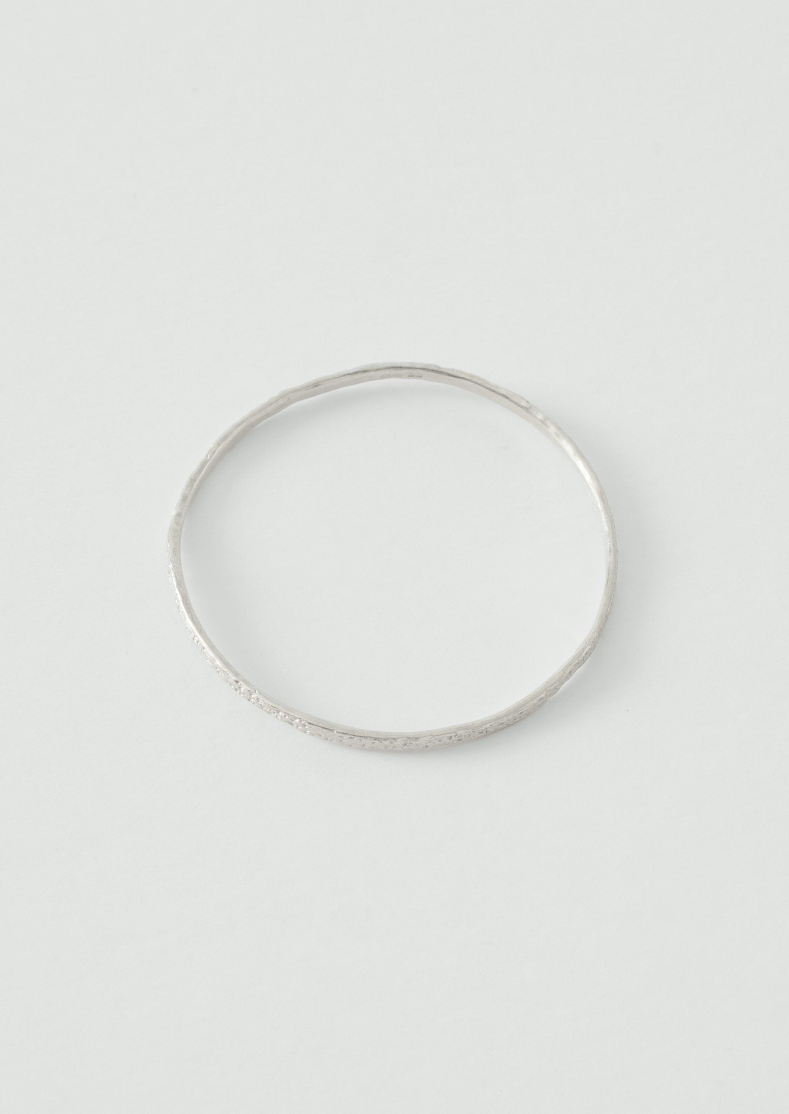 PRY シュウト Silver Hook Bangle [narrow] Emily Nixon Fine Silver Urchin Bangle | Silver | TOAST