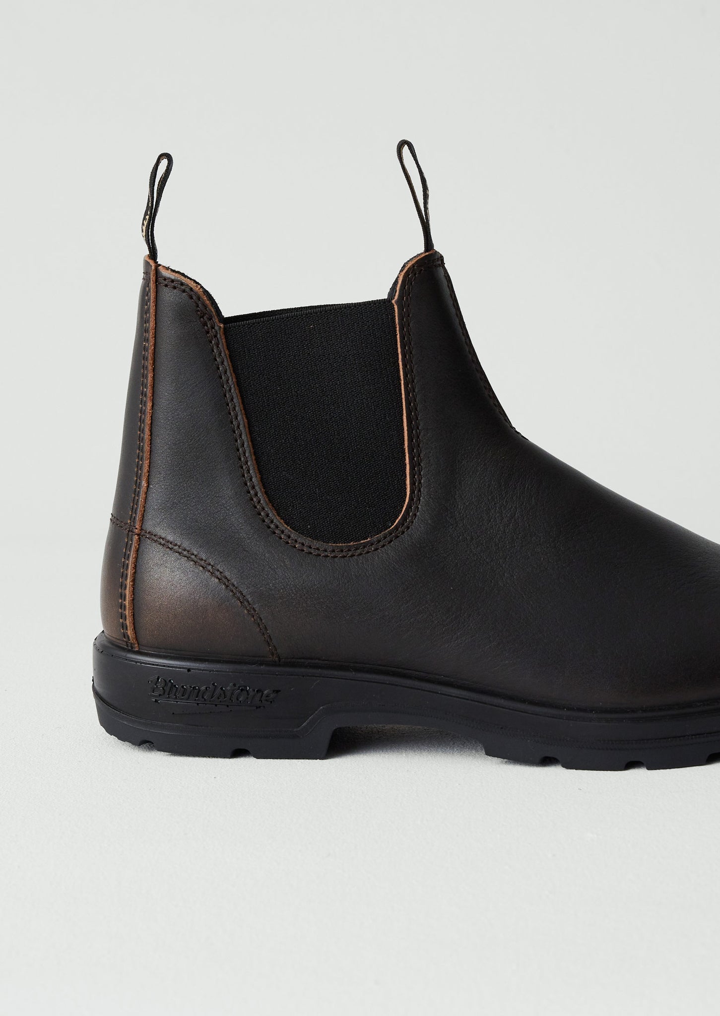 Blundstone Classics Leather Chelsea Boots | Chocolate