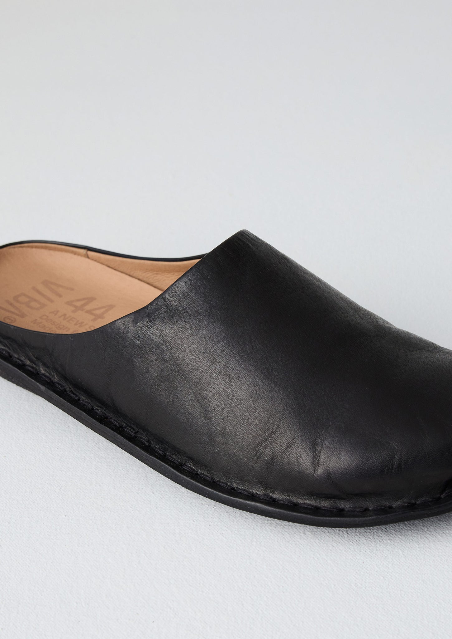 Vibae Mules | Black