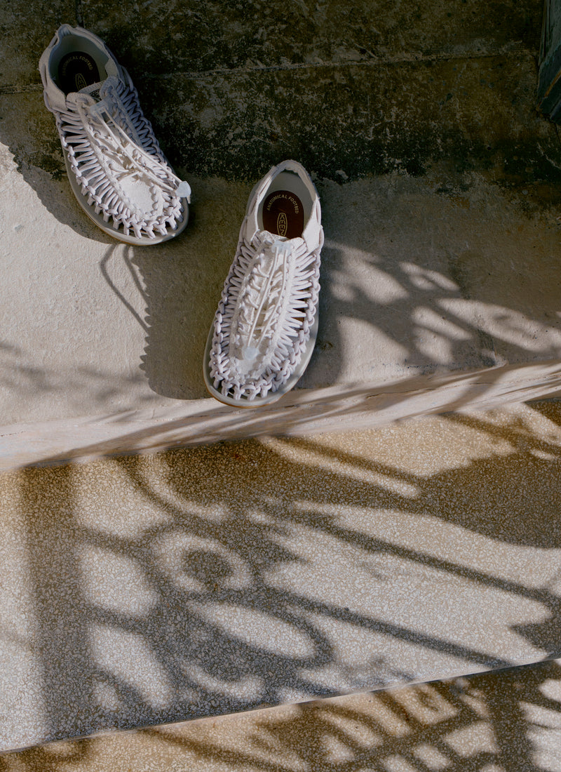Keen Uneek Canvas Sandals | Natural/Birch
