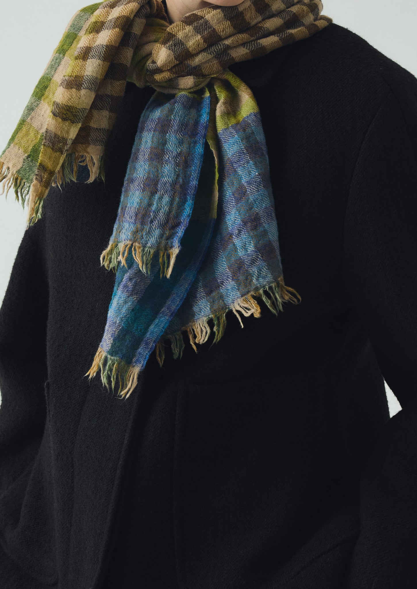 Dyad Knot Gingham Handwoven Scarf | Croft Green