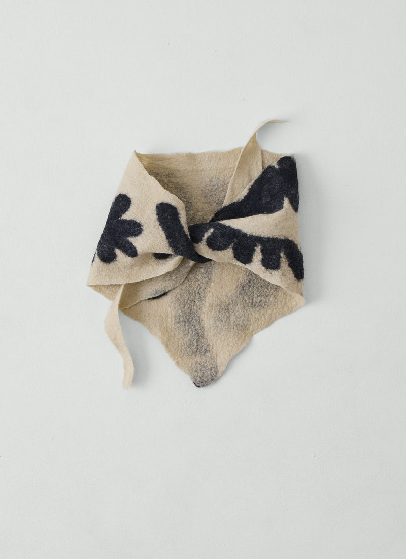 Tyg Felted Bandana | Oat/Charcoal