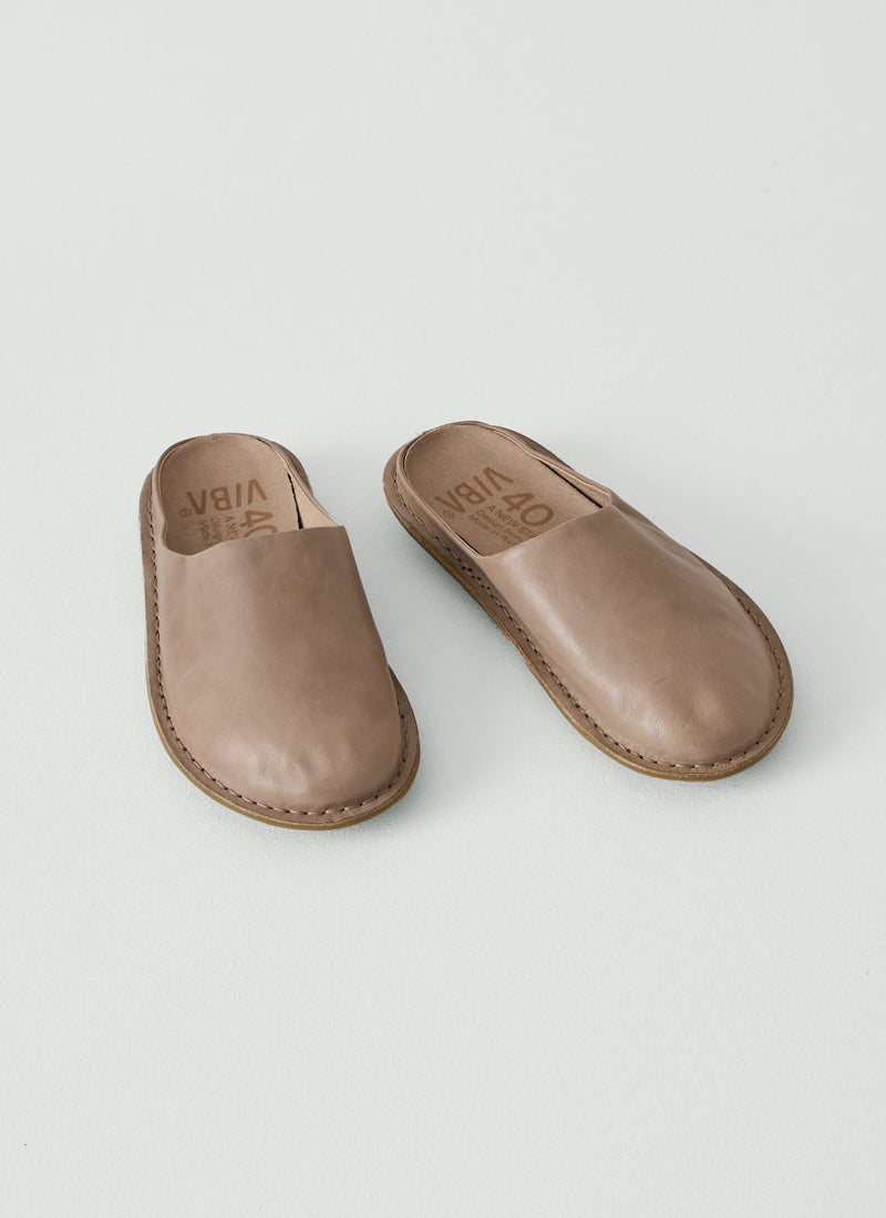 Vibae Roma Mules | Concrete