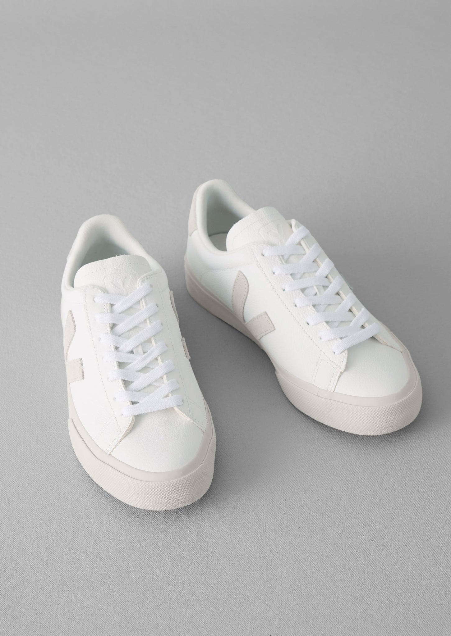 Veja Campo Trainers White Natural TOAST