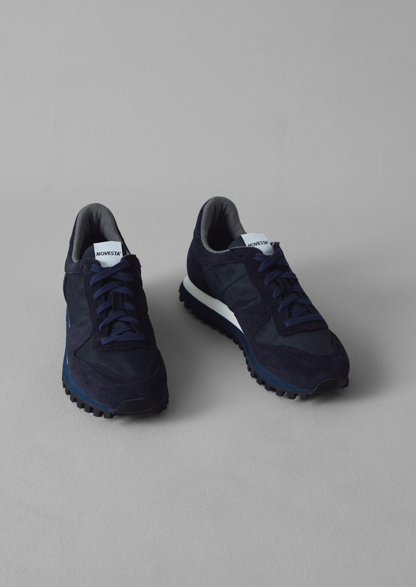 Novesta Marathon Trail Trainers Dark Navy TOAST