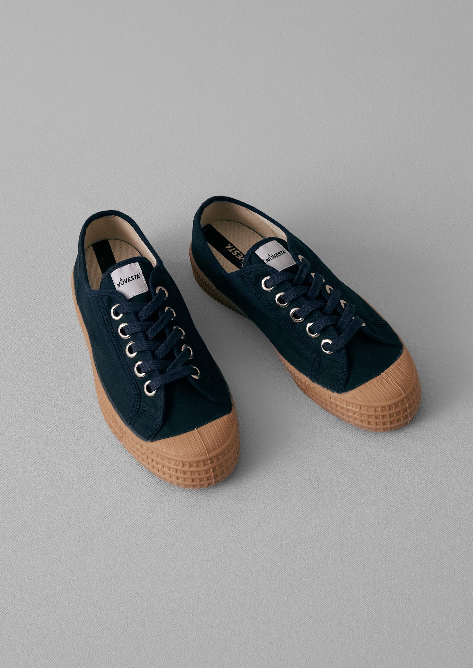 Novesta Star Master Waxed Cotton Plimsolls | Cumin