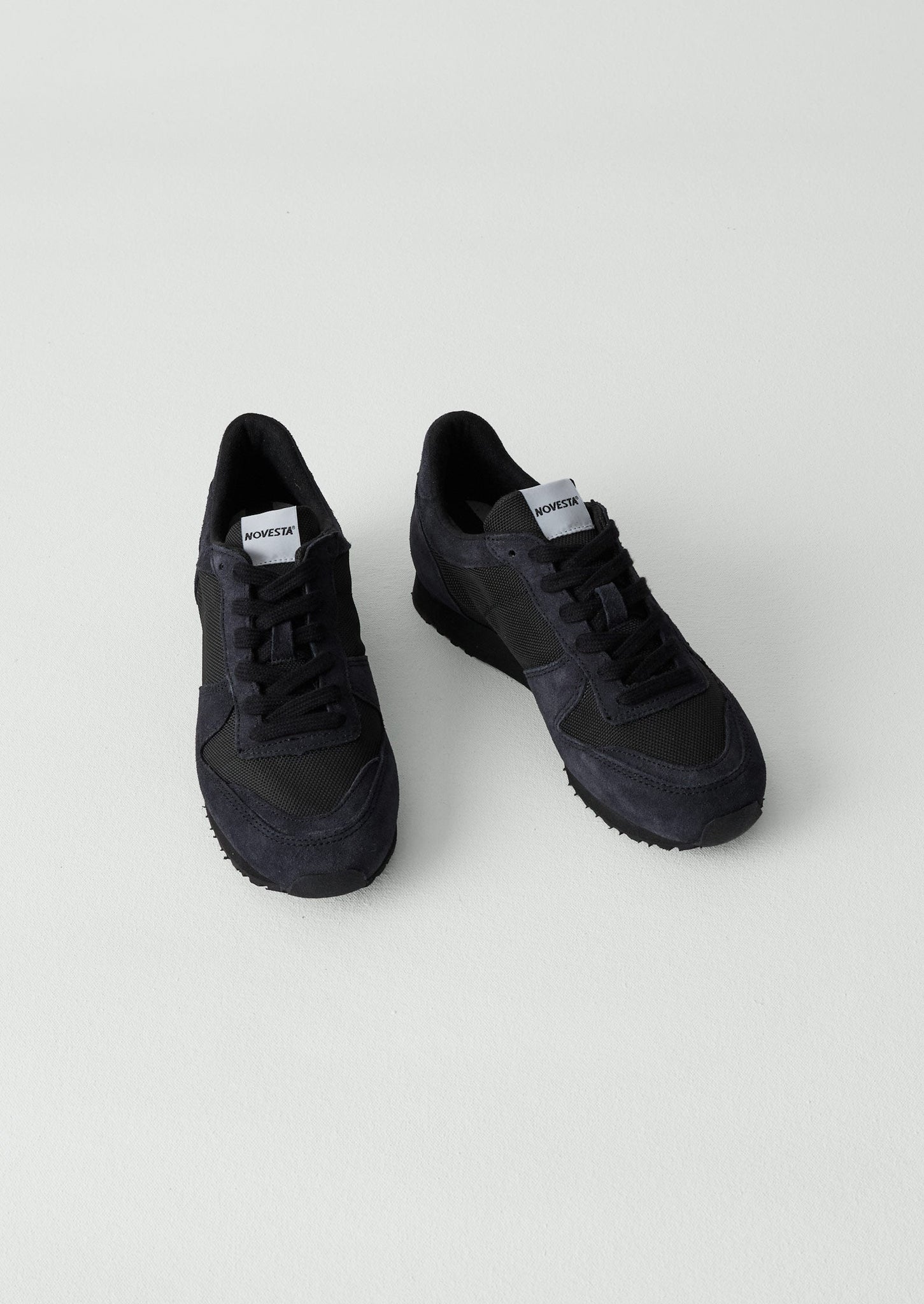 Novesta Marathon Trail Trainers | Oil | TOAST