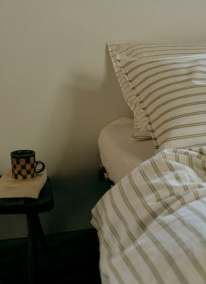 Edmund Davies Checkerboard Mug | Dark Honey