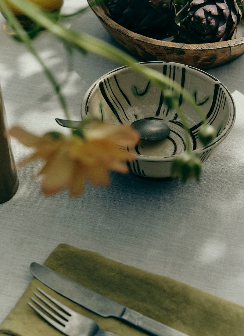 Matt Grimmitt Slipware Bowl | Cream/Leaf
