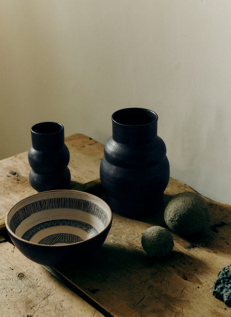 Soweh Wood Fired Vase | Carbon Black