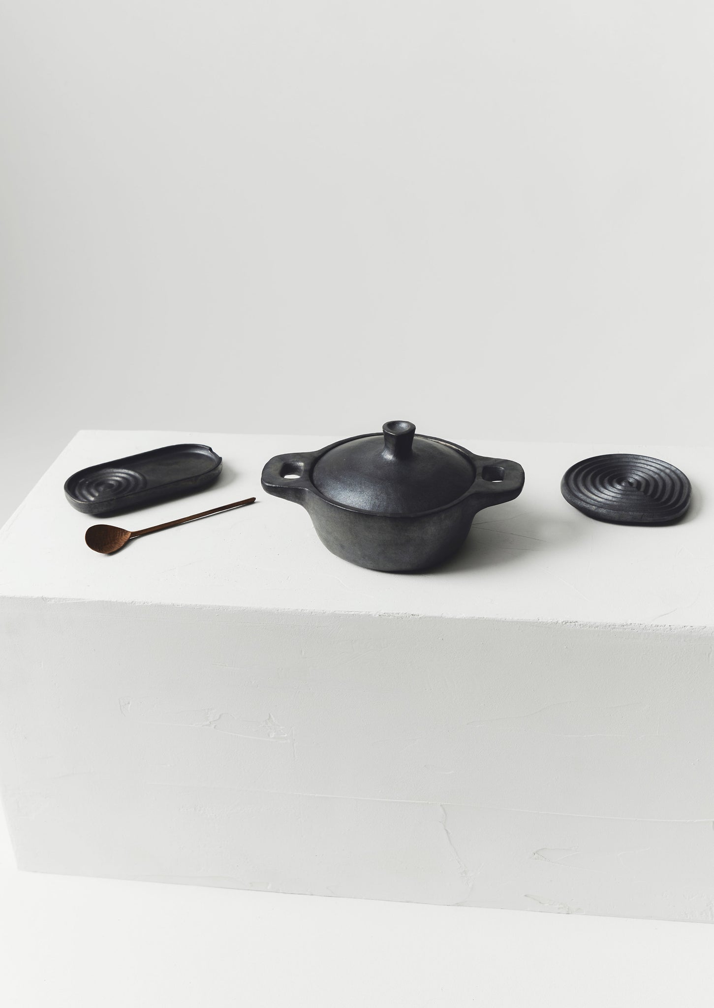 Small Longpi Karipot | Black Clay