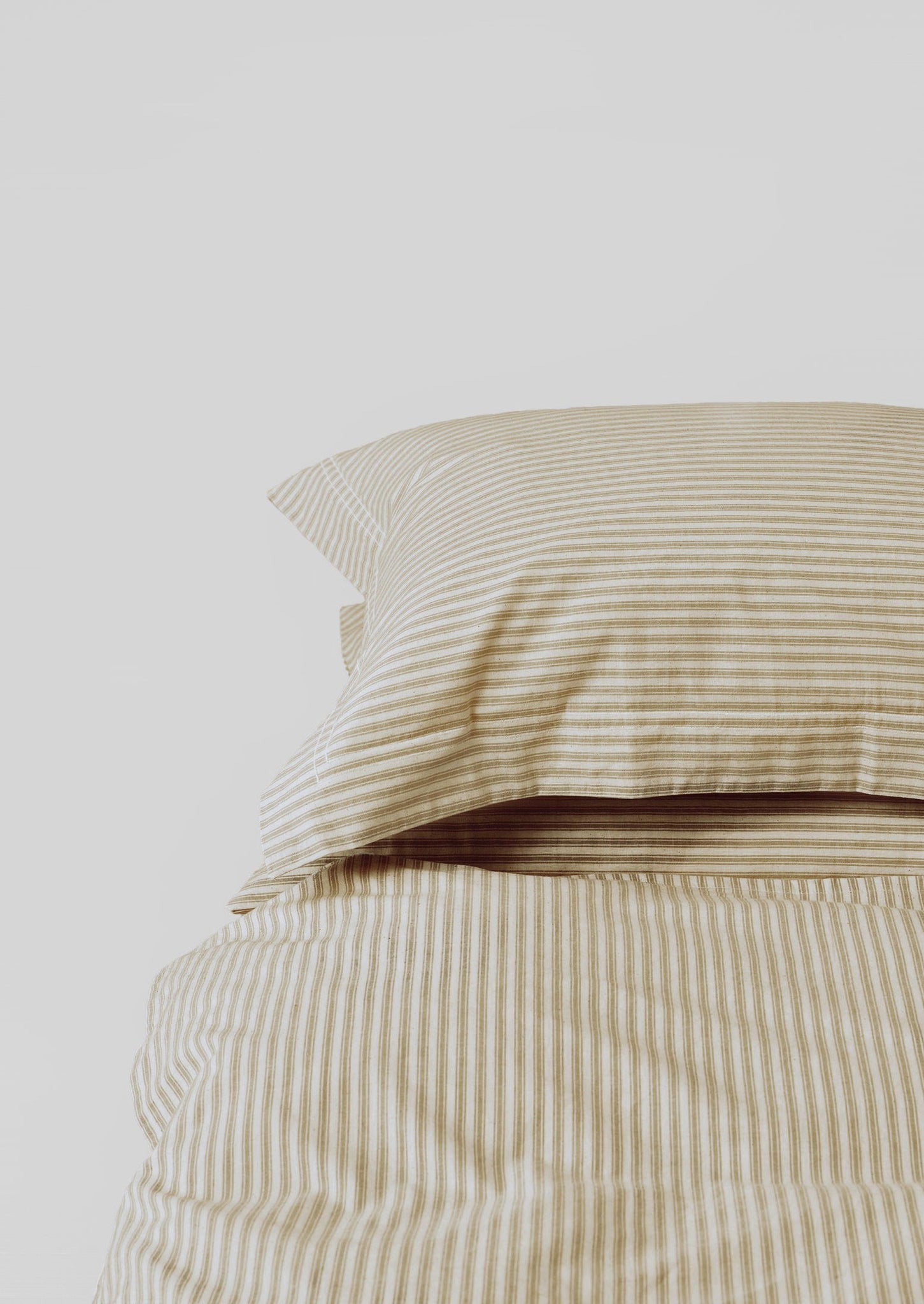 Organic Cotton Ticking Stripe Oxford Pillowcase | Ecru/Straw