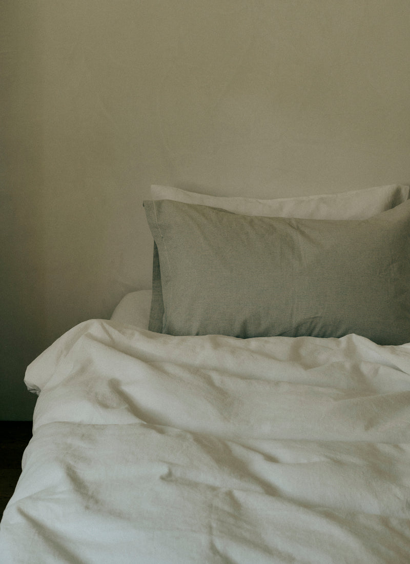 Fine Stripe Cotton Oxford Pillowcase Set | Ecru/Smoke Blue