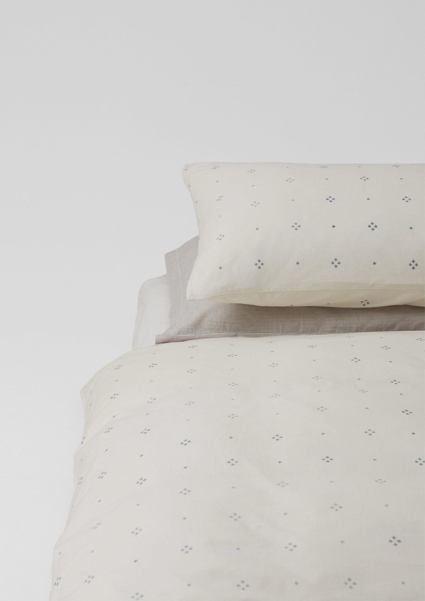 Rowan Print Duvet Cover | Ecru/Soft Blue