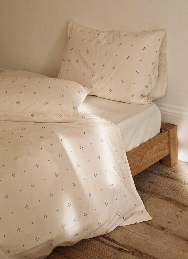 Rowan Print Cotton Poplin Duvet Cover | Ecru/Soft Blue