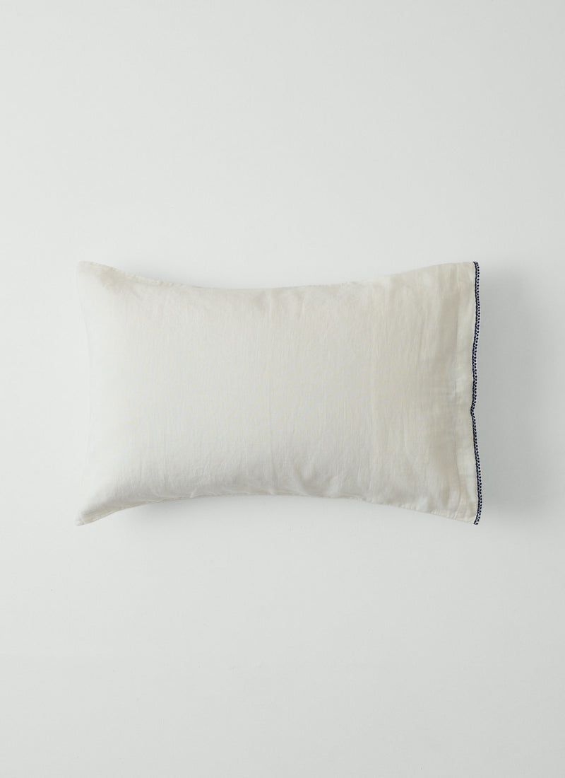 Bud Embroidered Housewife Pillowcase Set | Ivory/Delft Blue