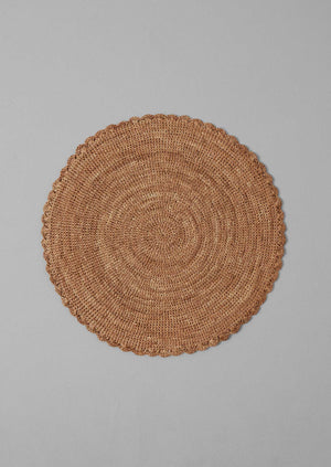 Scalloped Edge Raffia Placemat | Shell