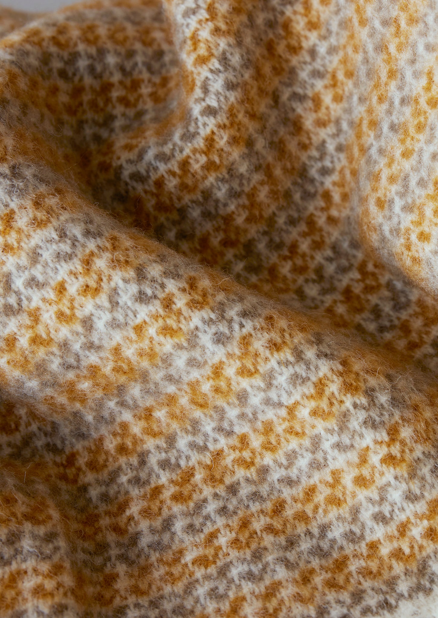 Klippan Curve Wool Blanket | Cinnamon/Mole