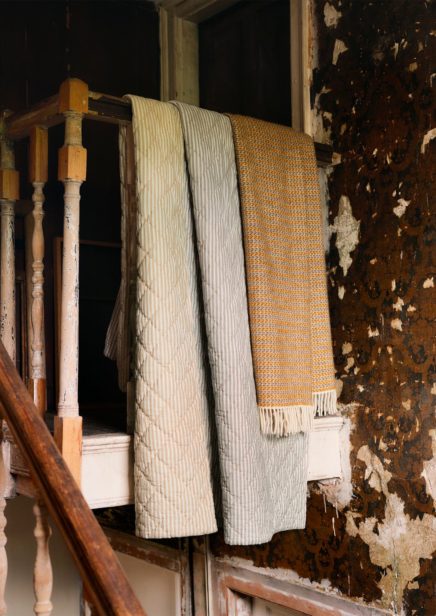 Klippan Curve Wool Blanket | Cinnamon/Mole