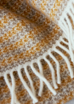 Klippan Curve Wool Blanket | Cinnamon/Mole