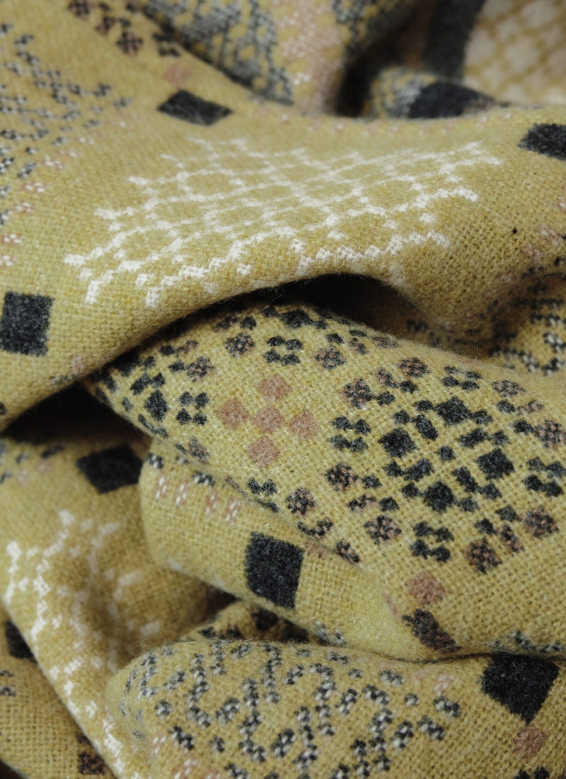 Melin Tregwynt Welsh Blanket | Catkin/Charcoal