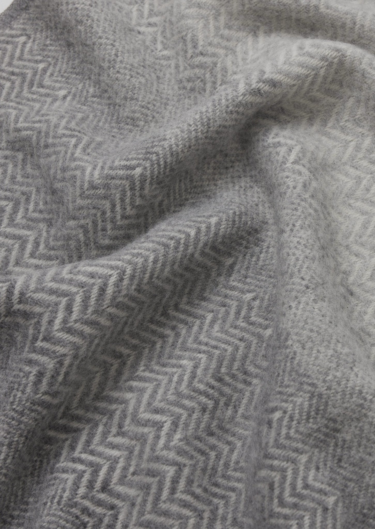 Ombre Wool Blanket | Charcoal/Mist