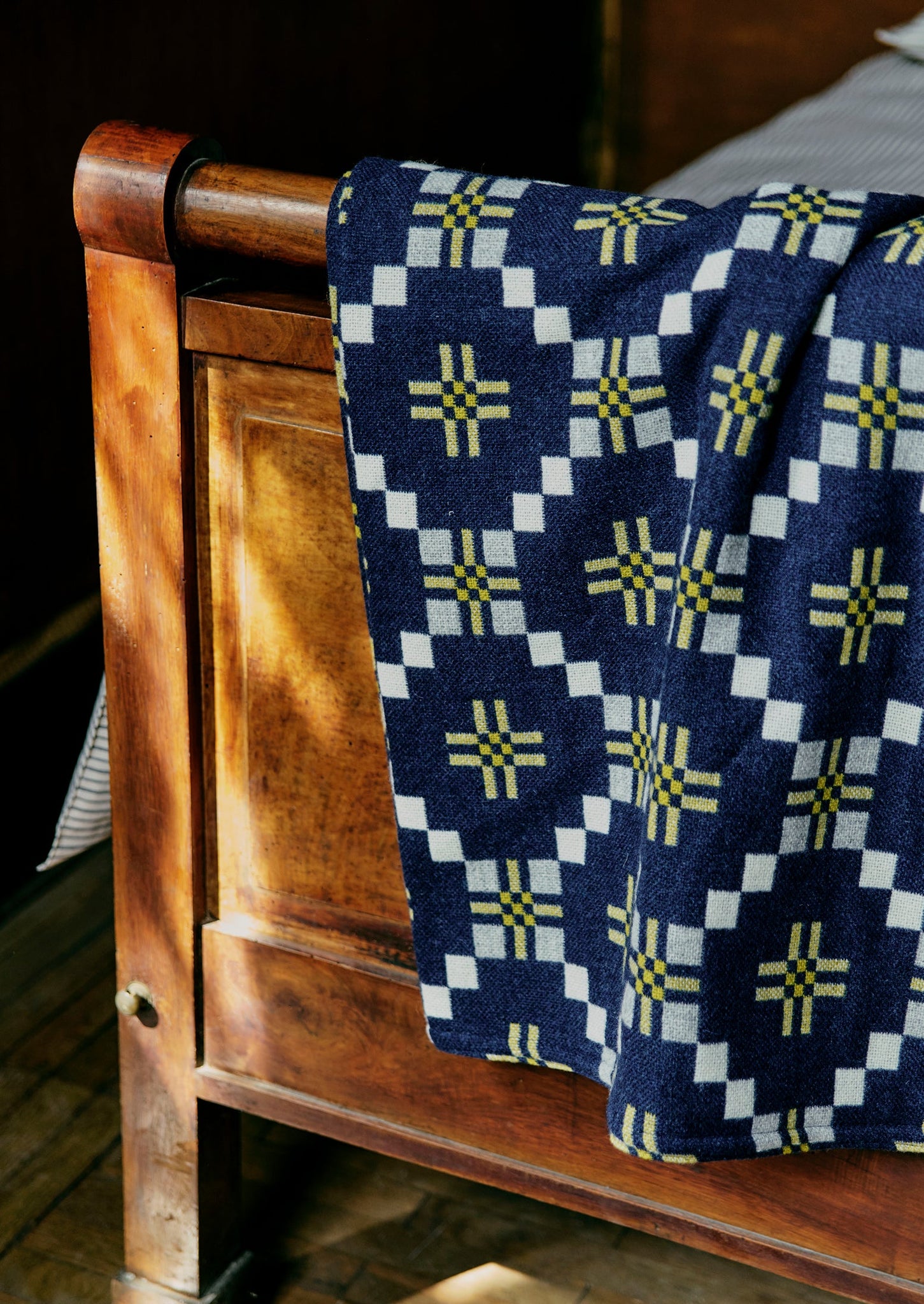 Melin Tregwynt Welsh Blanket | Midnight/Citrus