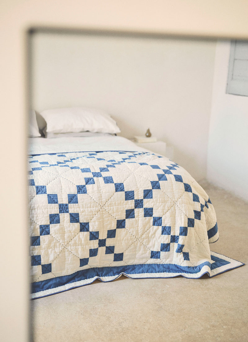 Lattice Patchwork Quilt | Ecru/Aegean Blue