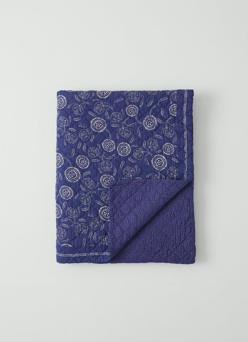Pomegranate Print Quilt | Indigo Blue/Ecru