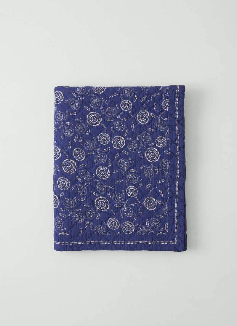 Pomegranate Print Quilt | Indigo Blue/Ecru