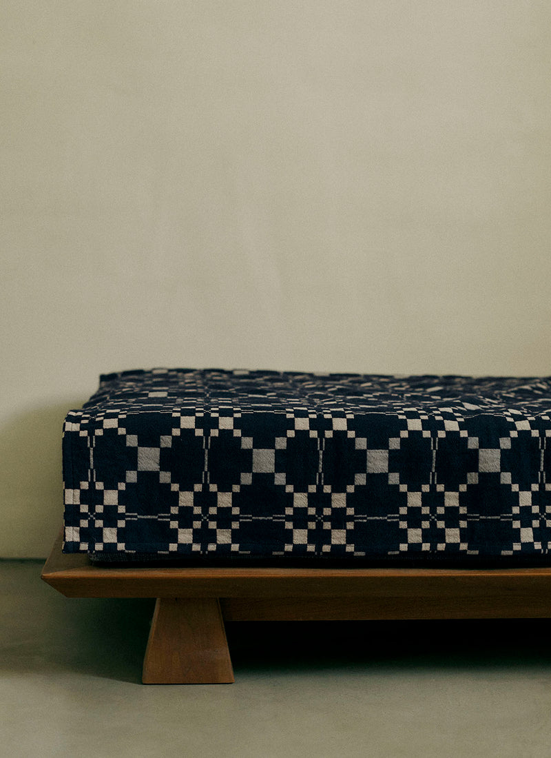 Lattice Cloth Throw | Indigo