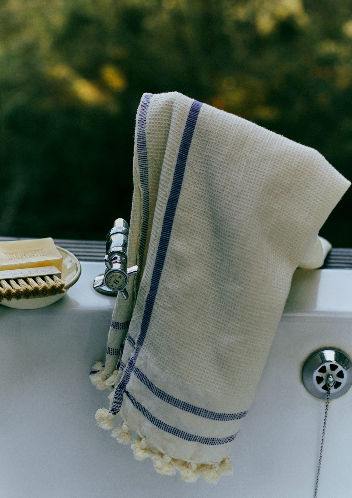Hand Woven Cotton Bath Towel | Chalk/Azure