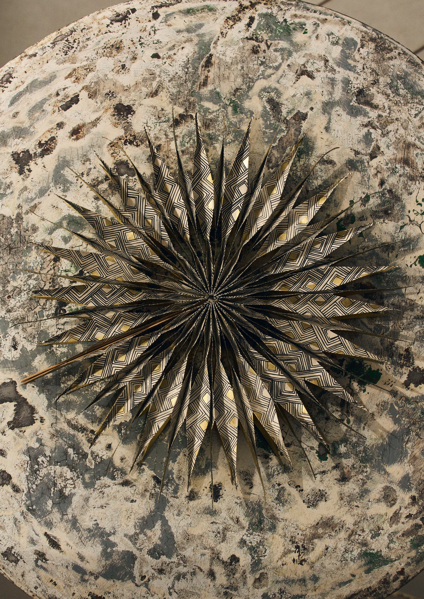 Large Hanging Lokta Paper Star | Ecru/Gold