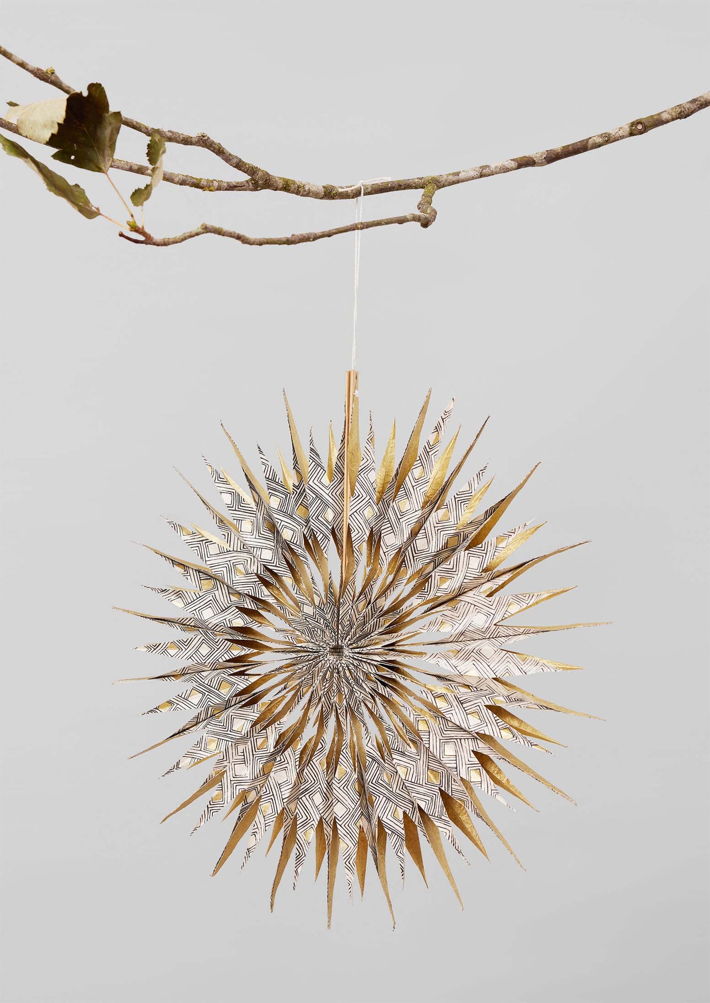 Large Hanging Lokta Paper Star | Ecru/Gold