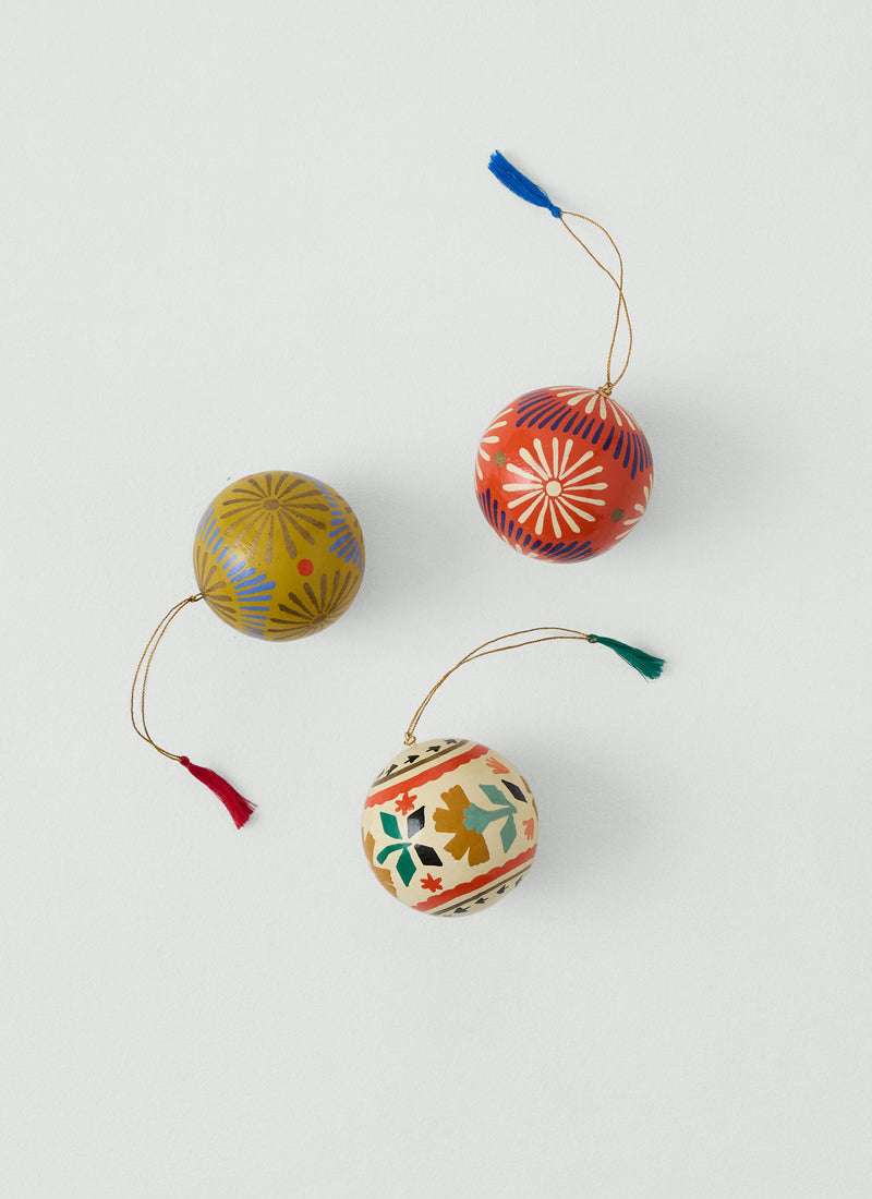 Folk Snowflake Hand Painted Bauble | Antique Olive