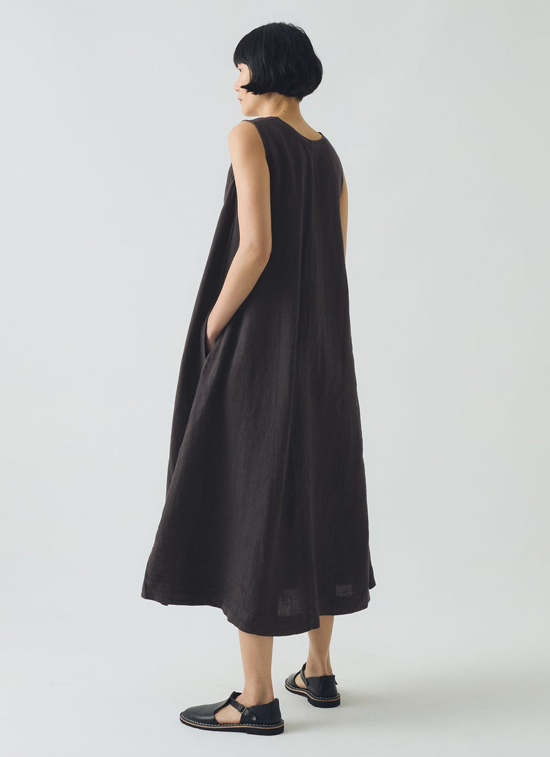 Garment Dyed Linen Sleeveless Dress | Black Pepper