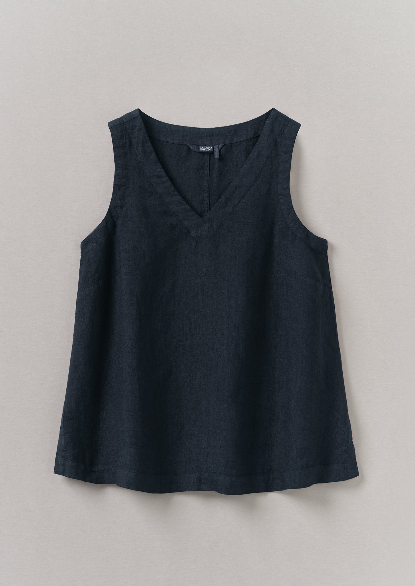 Garment Dyed Linen V-Neck Tank | Midnight