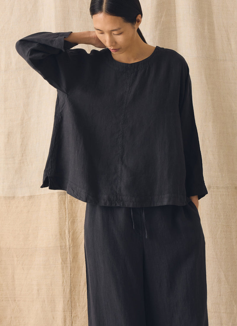 Garment Dyed Linen Top | Black Pepper