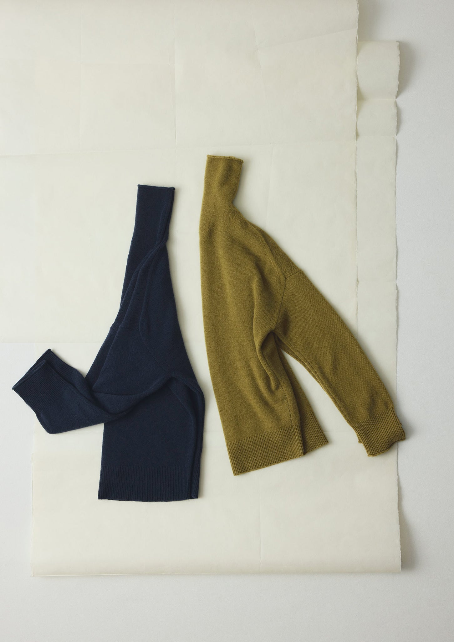 Roll Neck Wool Cashmere Sweater | Ink Blue