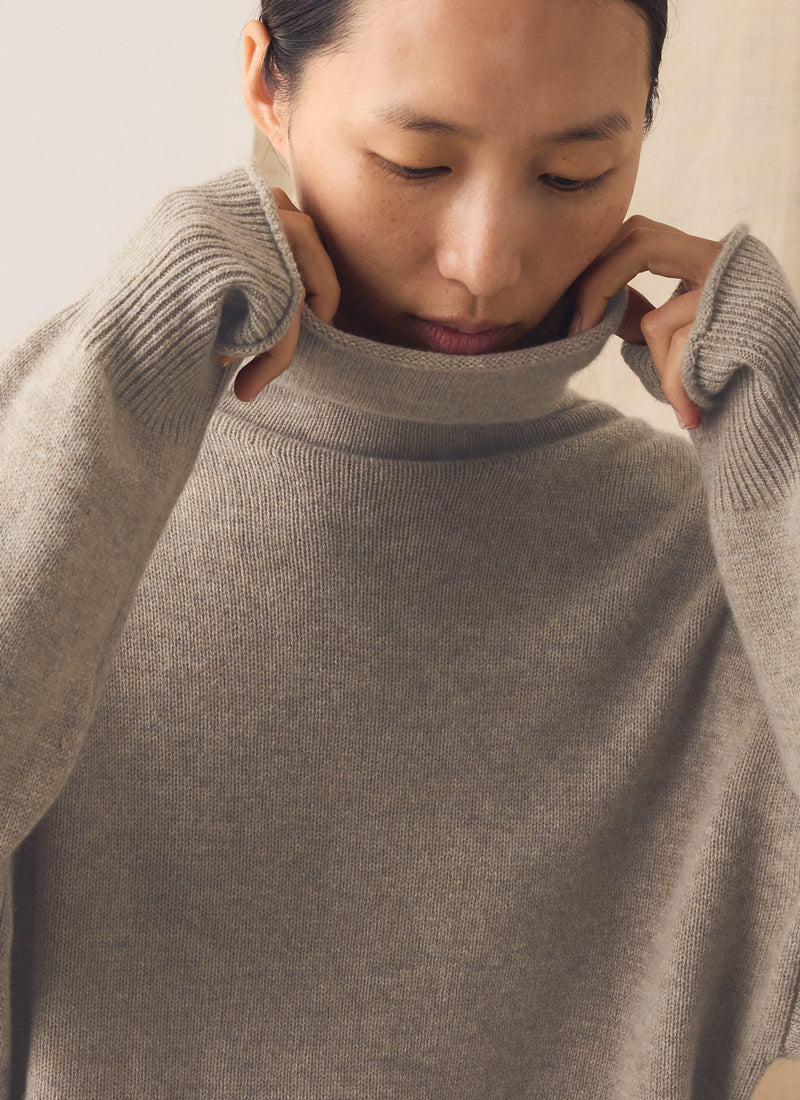 Wool Cashmere Roll Neck Sweater | Oatmeal