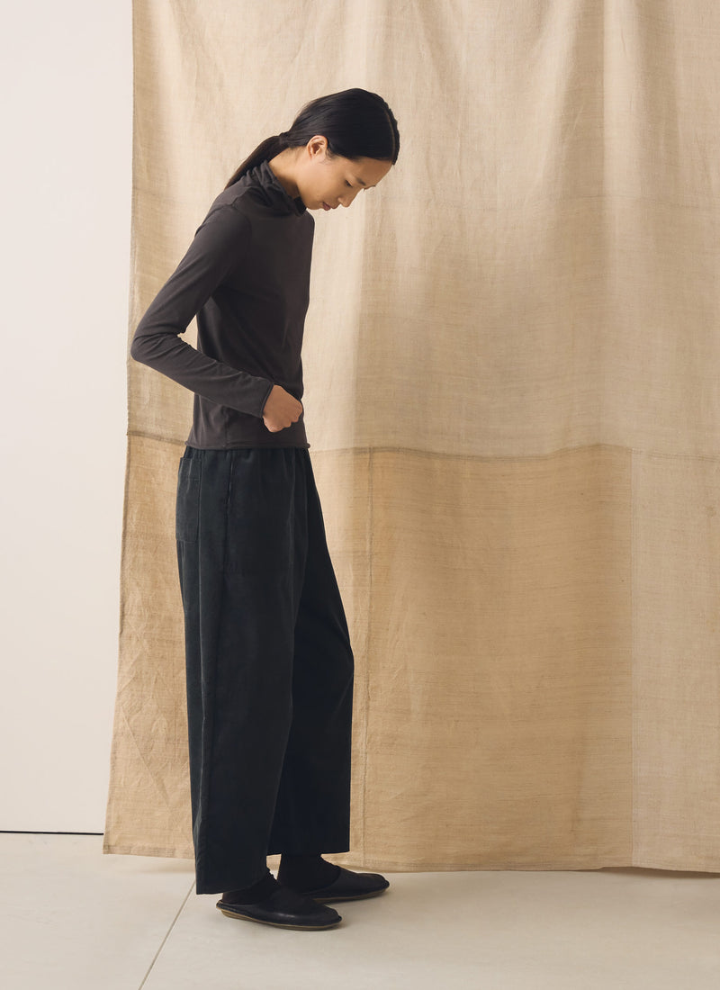 Organic Cord Barrel Leg Trousers | Charcoal