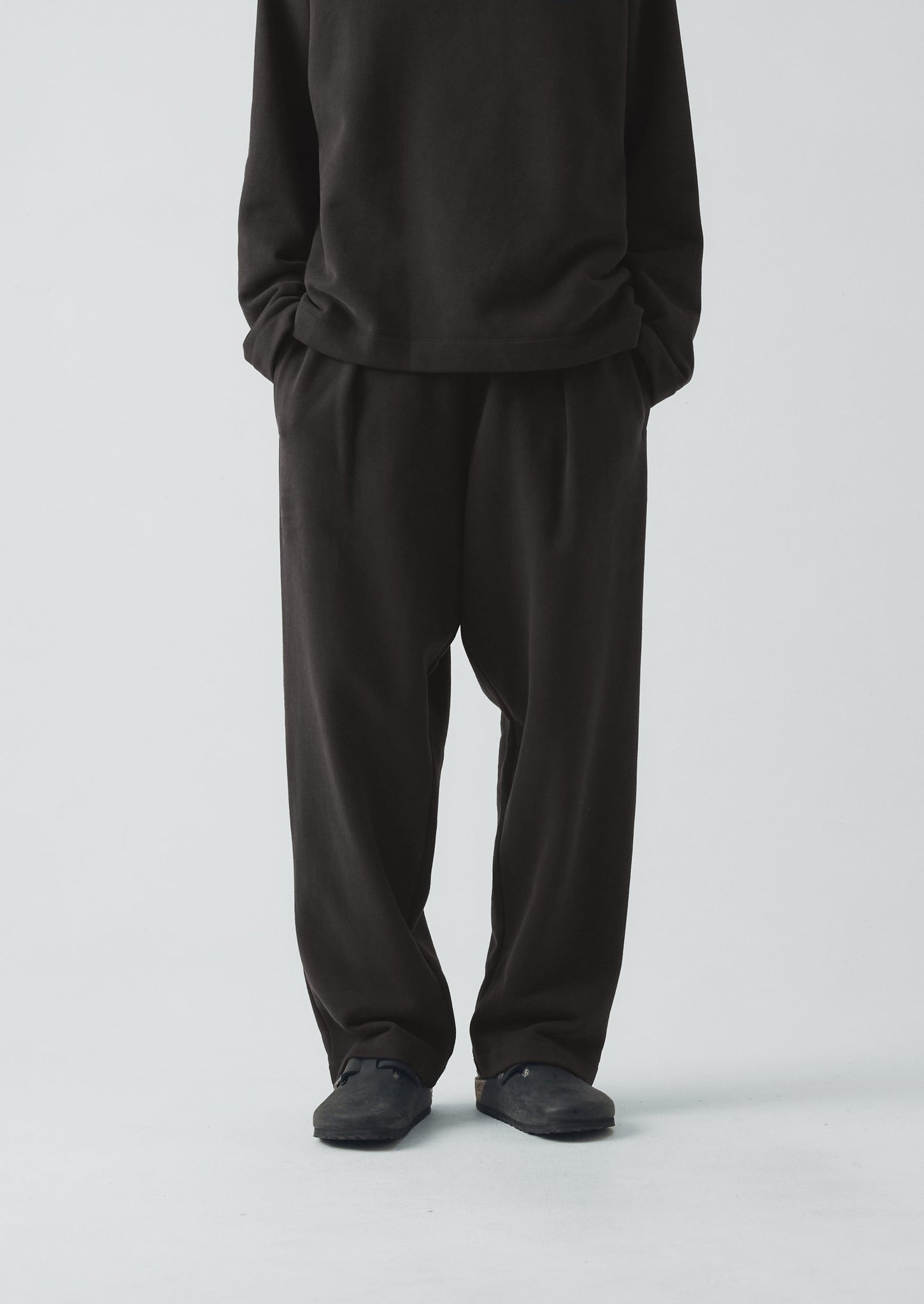 Loopback Jersey Pleated Trousers | Black Pepper